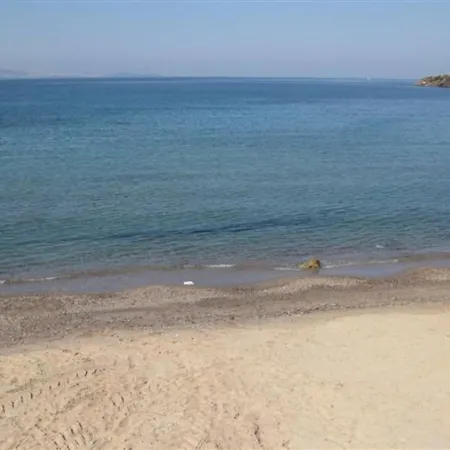 Apartment 2 Bed, 2 Bath On Private Site Within 300 Metres Of The Beach