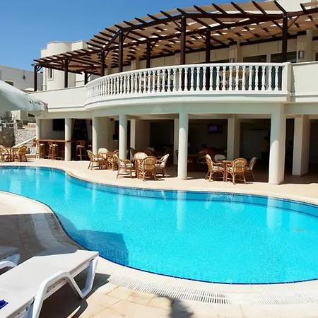 2 Bed, 2 Bath On Private Site Within 300 Metres Of The Beach Apartament *